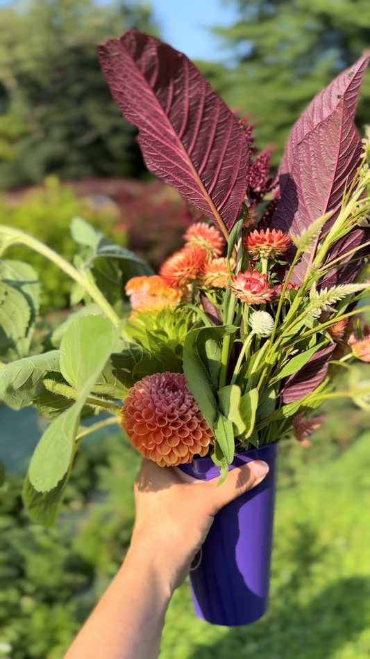 Foam for Foraged Wildflowers: Design Sustainably with Nature’s Beauty